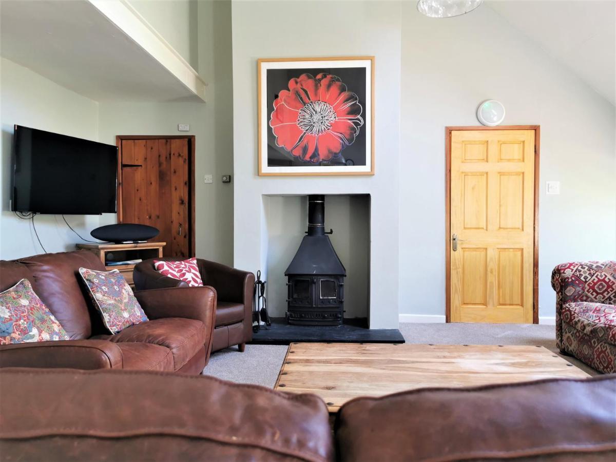 Wellstone Cottages - Honey Coach House Llanfyrnach Kültér fotó